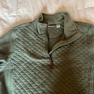 L.L Bean olive green quilted pullover